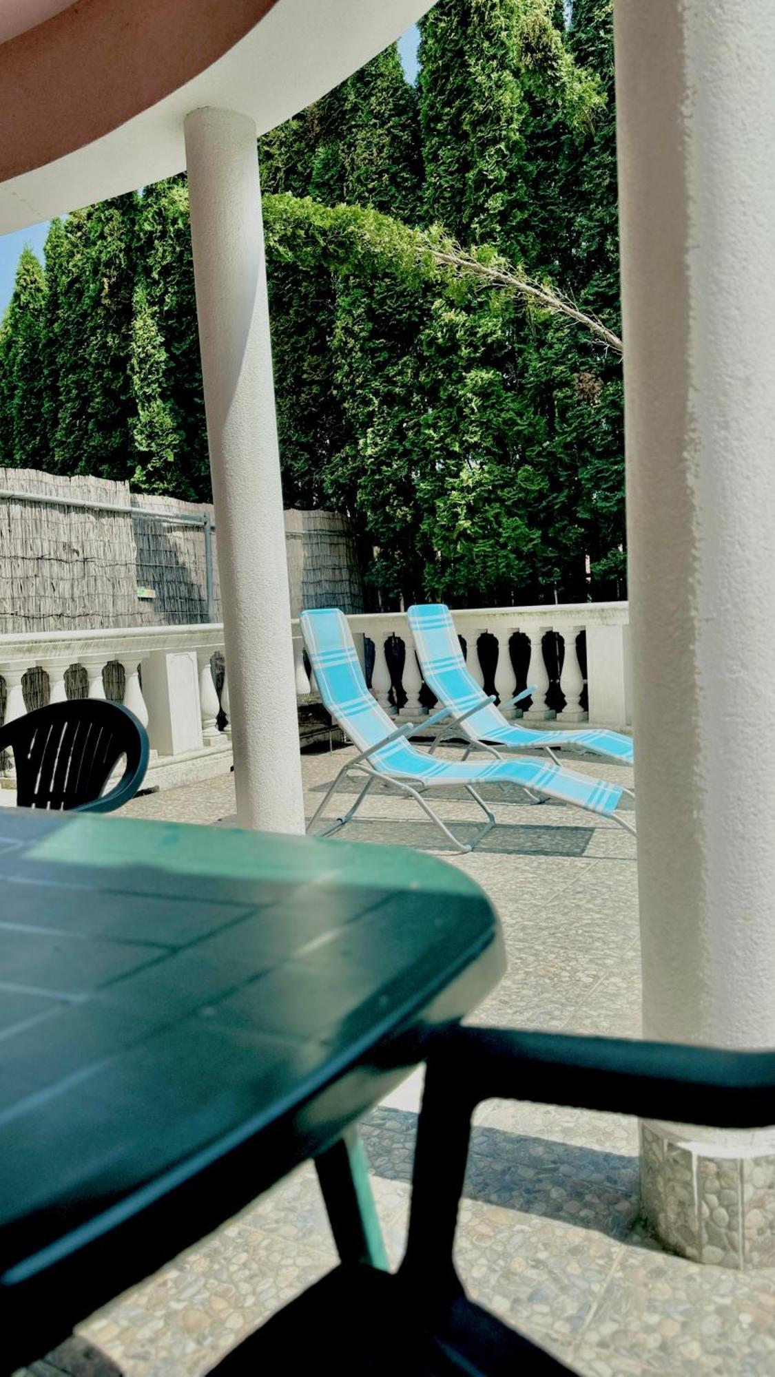 5 Haloszobas Wellness Vip House - Privat Medence Siofok Bagian luar foto